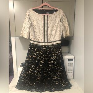 Lovely Vince Camuto black and white dress, size 6, 

Fit & Flair